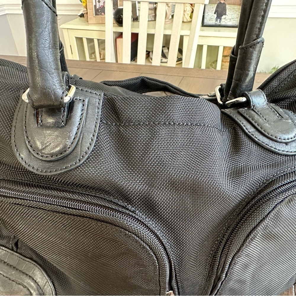 Tumi duffle/travel bag - Picture 7 of 15
